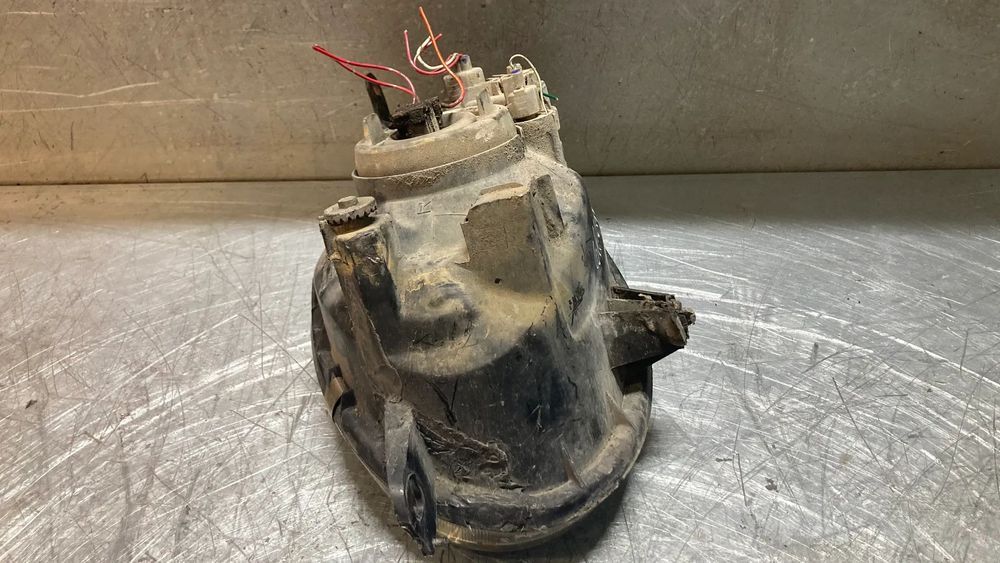 ÓTICA / FAROL TOYOTA COROLLA E11 E110 - ESQUERDO / DIREITO