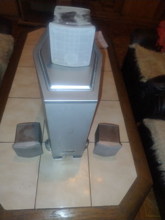 Sprzedam AMPLITUNER SONY w dobrym stanie