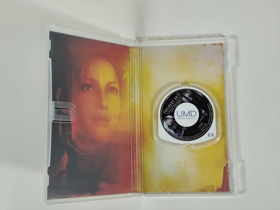 Resident Evil Degeneração - Playstation Portable