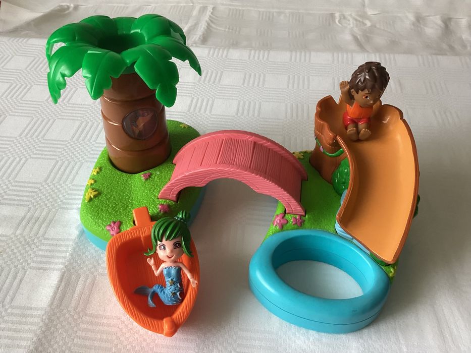 Плавучий острів для гри у воді (ванні, басейні)