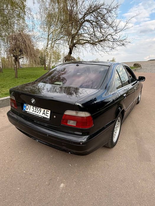 Продам  BMW E 39  M57 3 .0  дизель СРОЧНО !! продаю страховка нова
