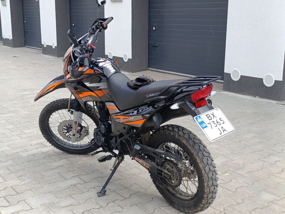 Продам мотоцикл GEON X-Road Light 200