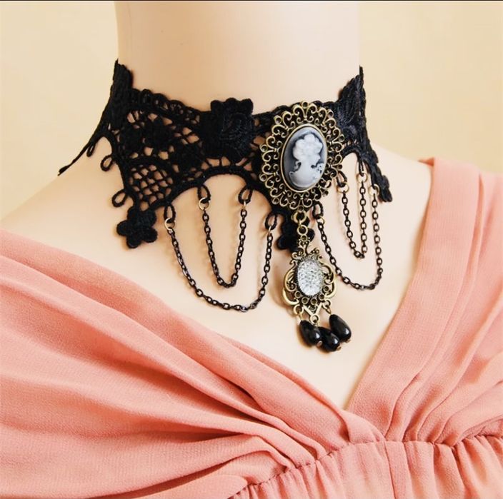 Choker Kolia gotycka handmade goth kamea dama kameliowa koronka czarna