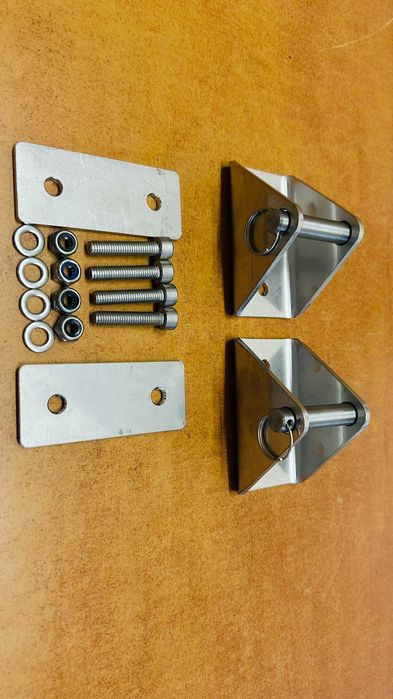 Jacht Omega - mocowanie (uchwyt) steru na pawęży