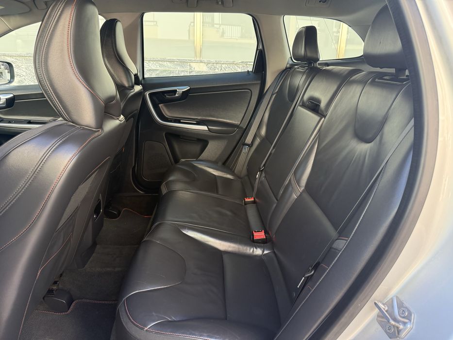 Volvo XC 60 D3 Geartronic Edição Limitada Ocen Race