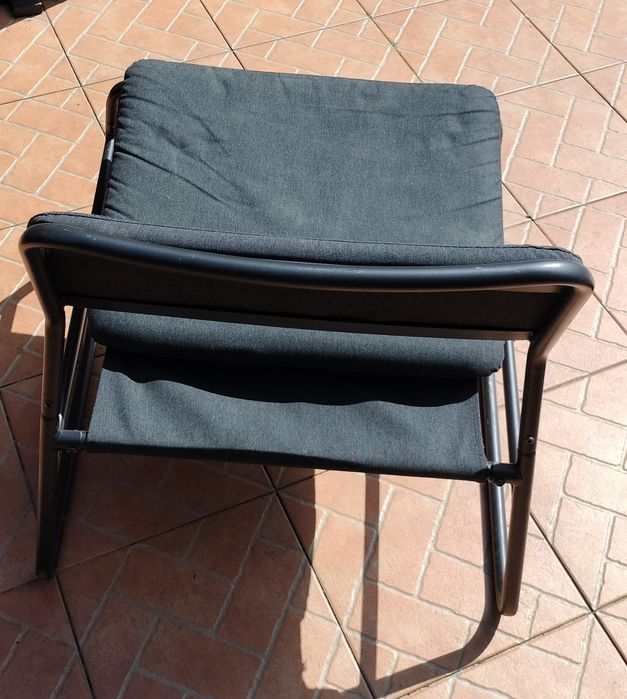 Poltronas para uso exterior / Interior 
design leve
Estrutura em metal