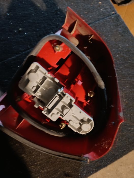 Lampa tył audi a3 8 l lewa