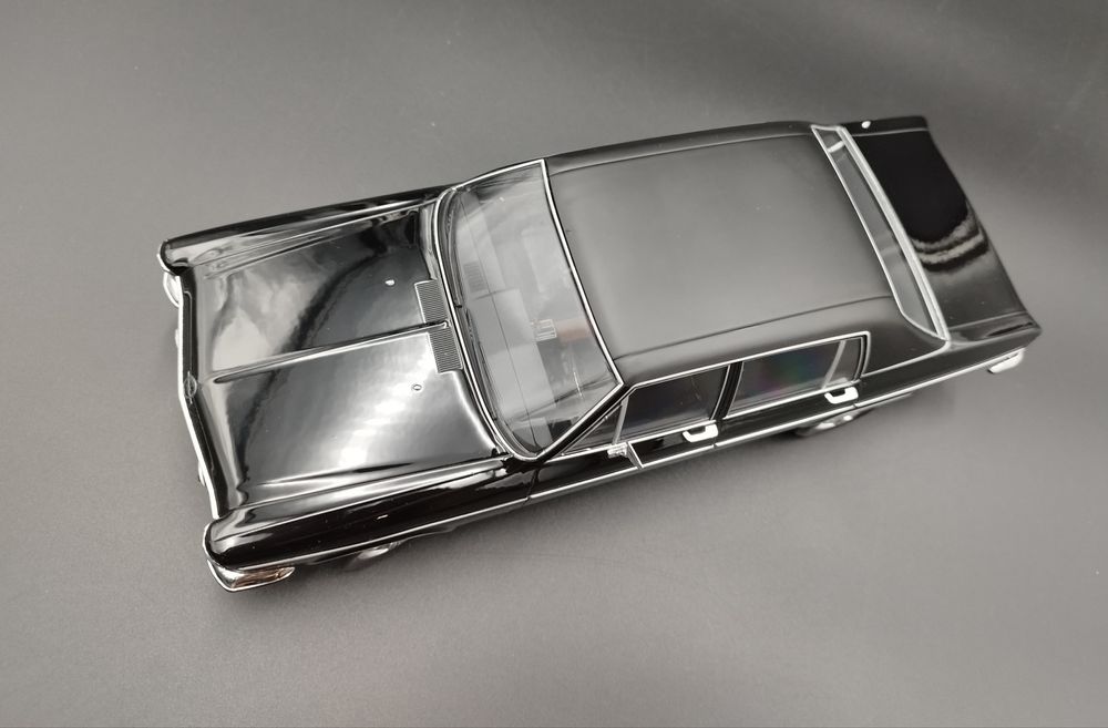 1:18 Norev 1969 Opel Diplomat V8 model nowy