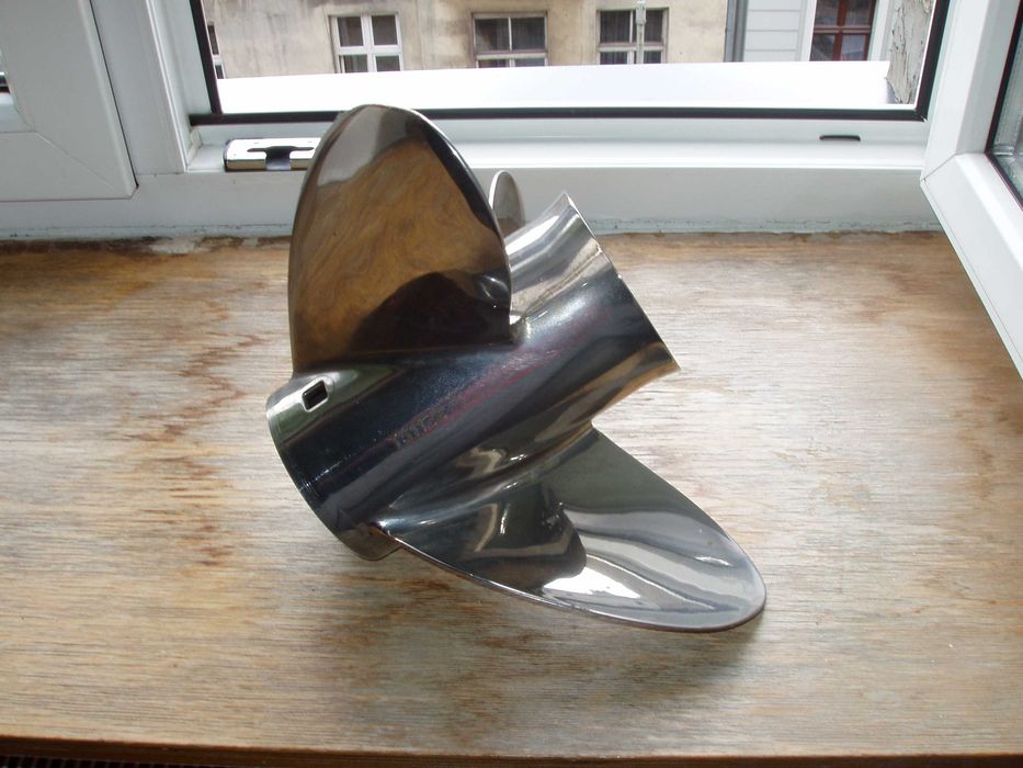 Śruba stalowa TS1122, 13 1/2 x22P, Mercury Mariner Yamaha 115 -125 HP