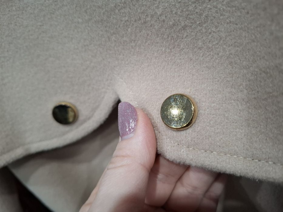 Płaszcz jesienno-zimowy z paskiem