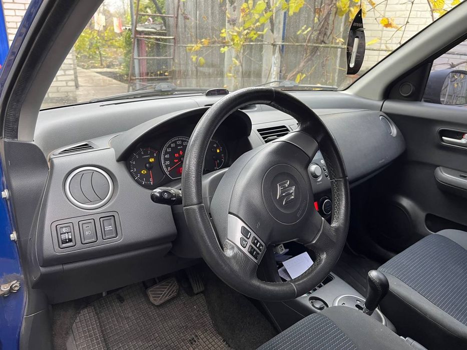 Продам Suzuki Swift 2008