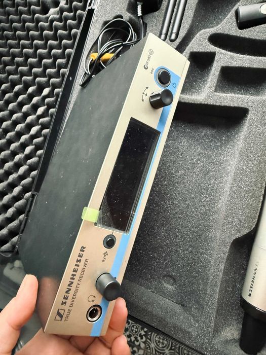 Mikrofon Neumann KK205, Sennheiser EM 500 G3, SKM2000 Pasmo C