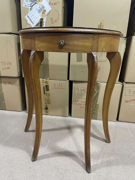 Mesa de Apoio em Madeira