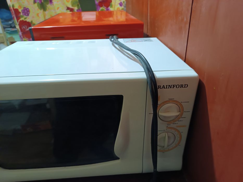 Мікрохвильова піч