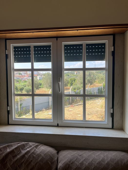 Janelas e Portas de Sacada em Alumínio Branco