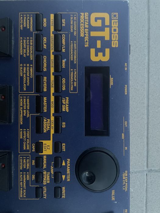 multiefekt/procesor Boss GT-3
