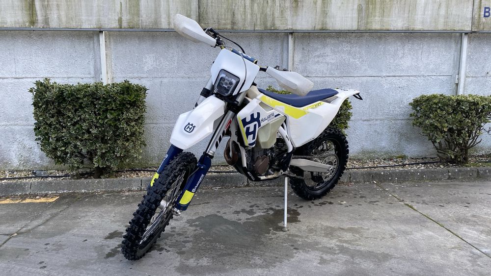 Husqvarna FX/FE/FC 450 matriculada