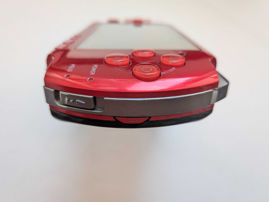 PSP Slim Vermelho Radiante