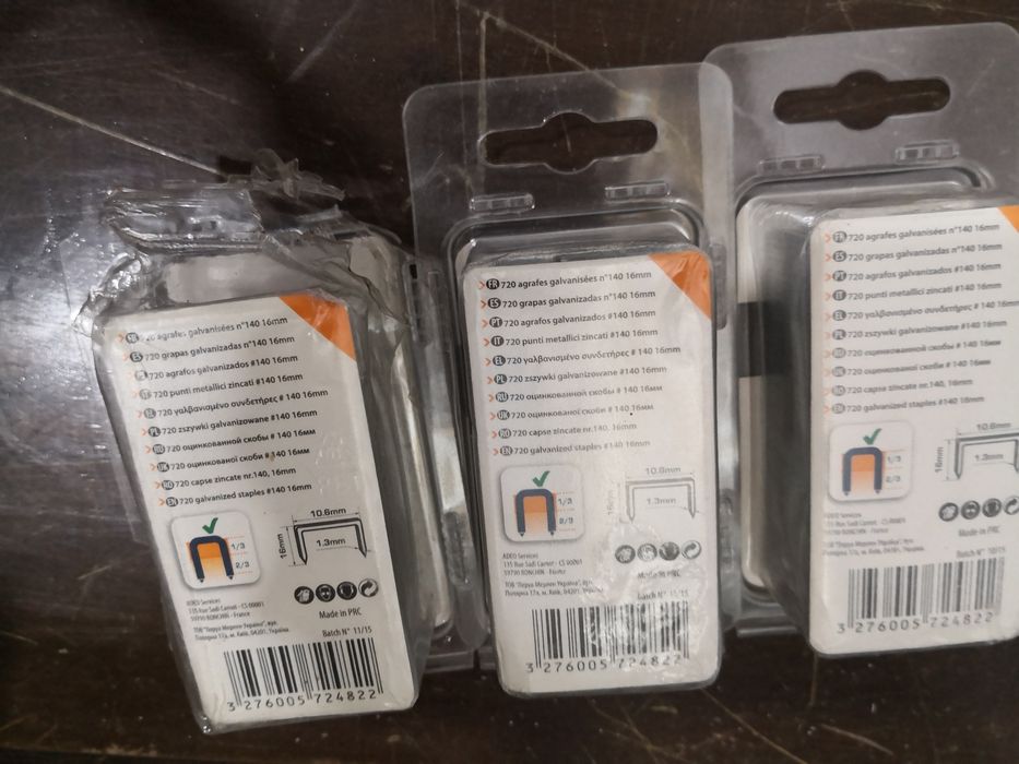 Agrafos Dexter Nº140 – 16 mm (720 unidades cada) – Novos