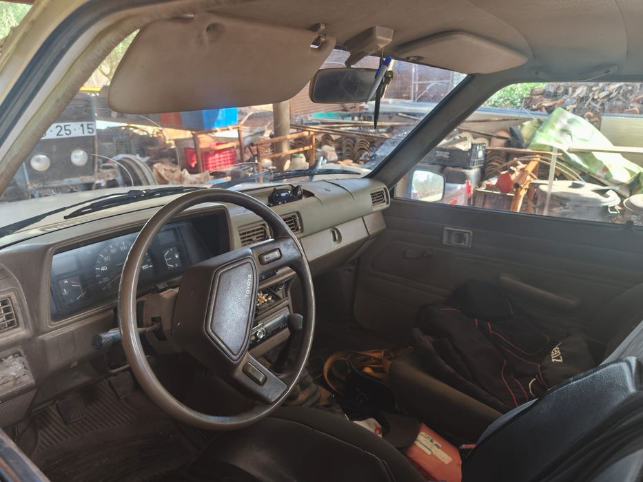 Toyota Hilux 2.4