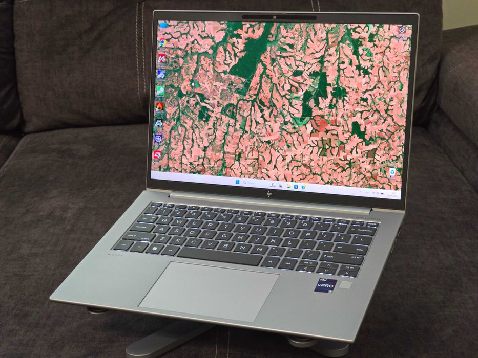 HP ZBook Firefly 14 G10 (14" IPS/ 1345U/ 16DDR5/ 256 SSD/ RTX A500)