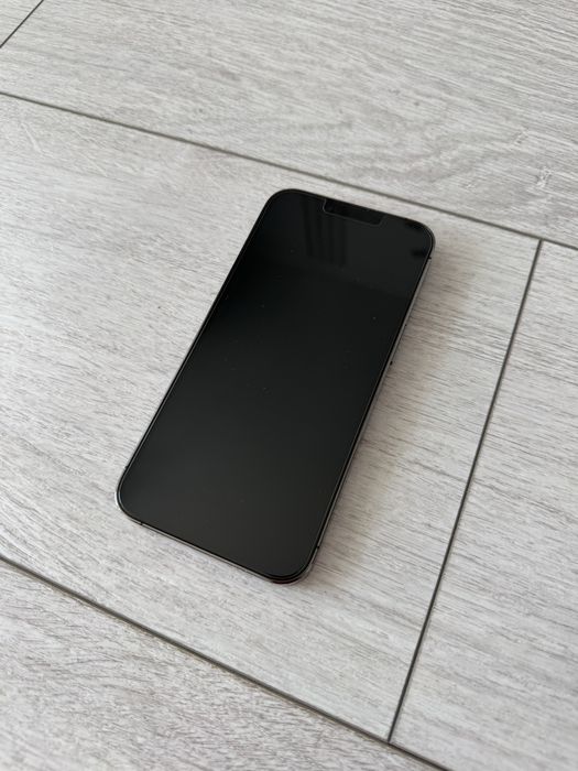 Sprzedam iPhone 13pro