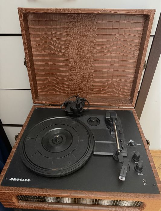 Crosley Voyager Brown Croc BT (CR8017A-BR) Грамофон, програвач вінілових дисків