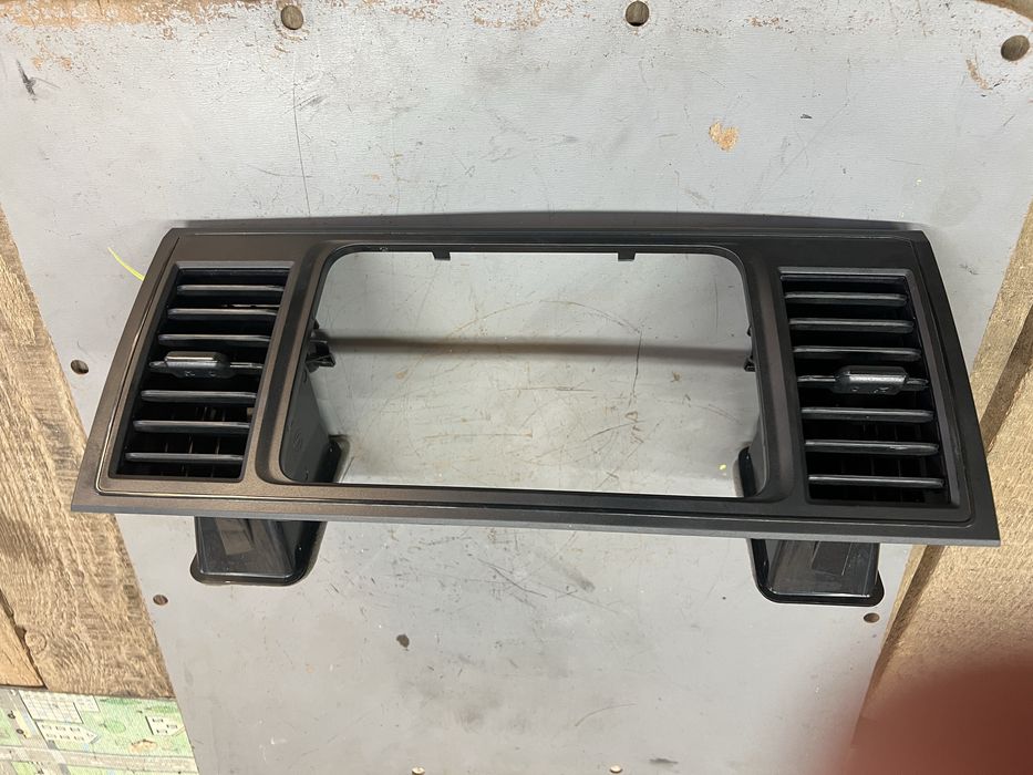 VW T6 накладка торпеди декоративна Фольксваген Транспортер Т6 рамка