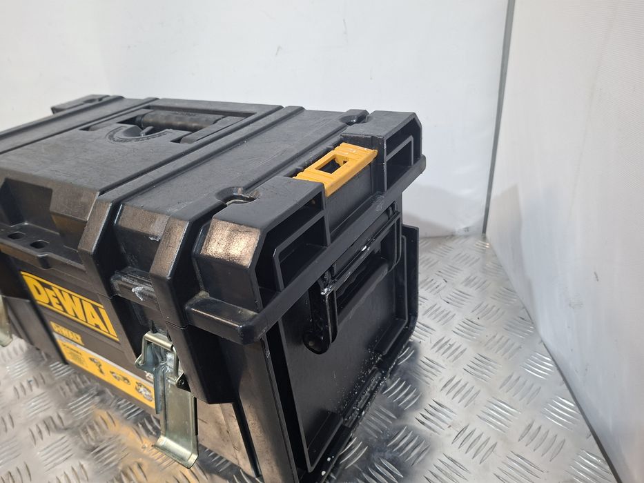 Ящик для інструментів DeWALT