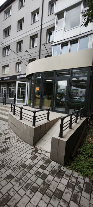 Оренда Центр міста комерційного приміщення  21--30 м2