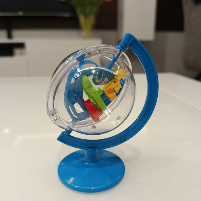 Mini zabawka logiczna, labirynt 3D, globus, kulka do celu, łamigłówka