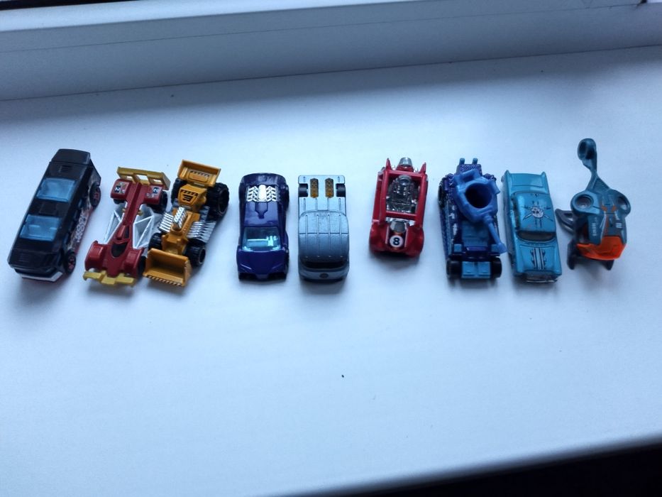 Іграшка дитяча машинка метал оригінал Hot wheels Mattel