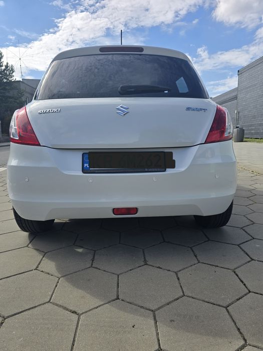 SUZUKI SWIFT biała perła