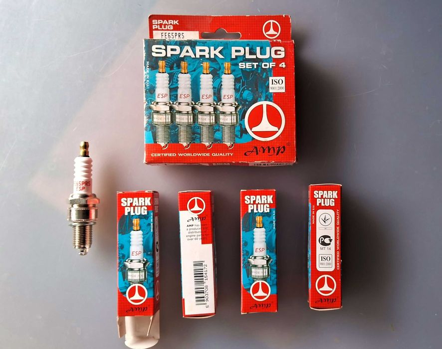 Cвечи зажигания SPARK PLUG