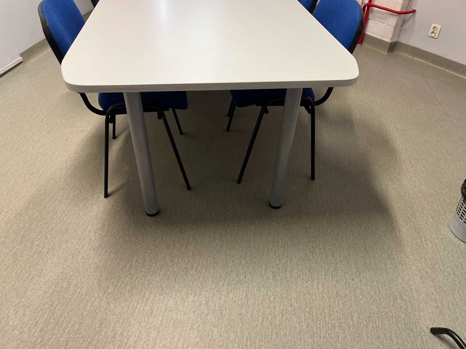 stół konferencyjny sprzedam