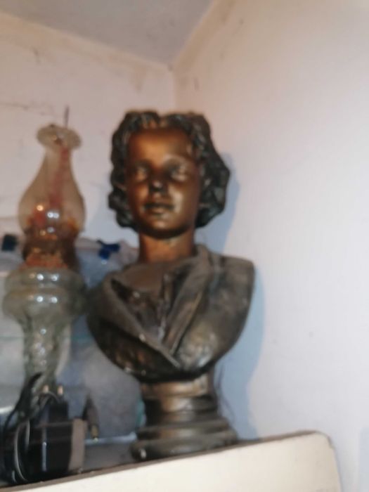 Escultura Flor agreste assinada em gesso antiga a 40cmm