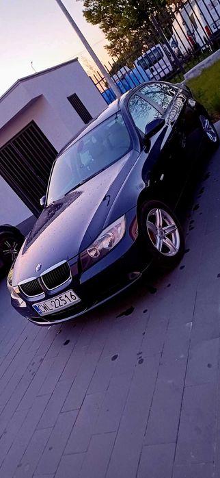 BMW E90 320i 150KM