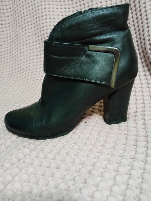 Ботинки , полуботинки кожаные осенние 41р в идеальном состоянии