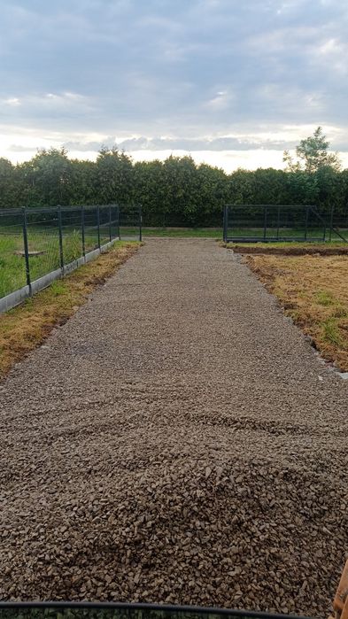 Wyburzenia,czyszczenie działek,wywóz gruzu , kliniec,piasek, koparka,