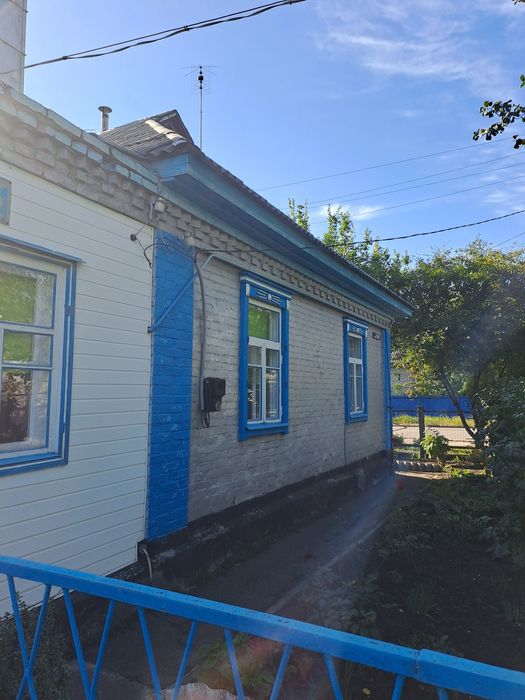 Продам капитальный кирпичный дом