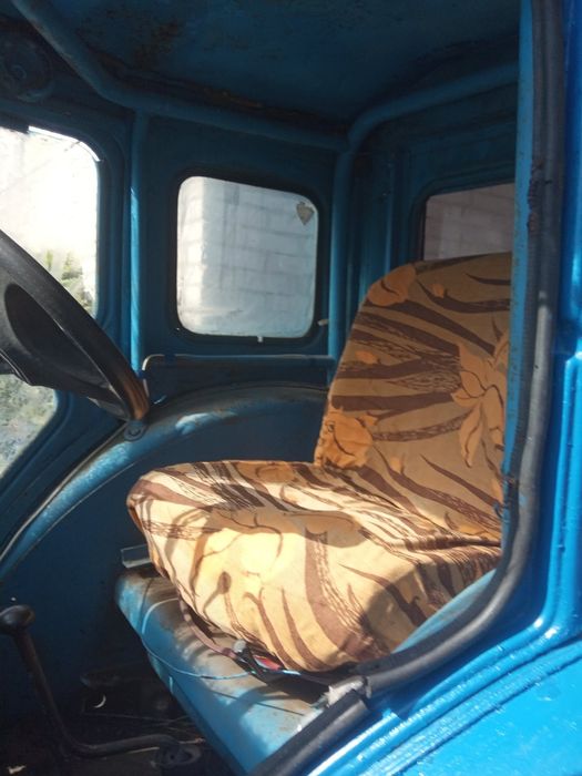 Трактор колісний