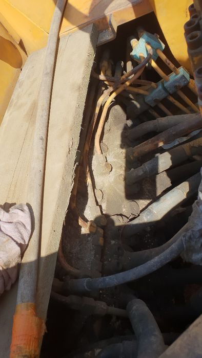 koparka liebherr R 922 hd chłodnica płynu chłodniczego wody oleju