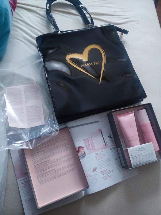 Super zestaw torebka+Zestaw do mikrodermabrazji Mary Kay