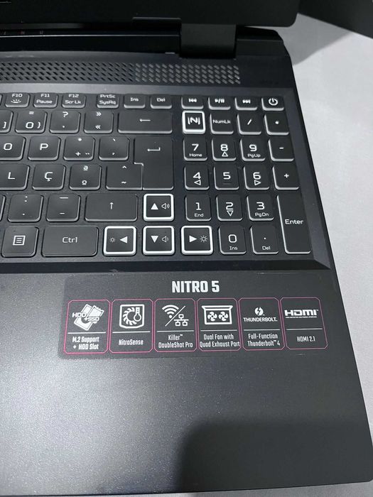 Laptop Acer Gaming com caixa