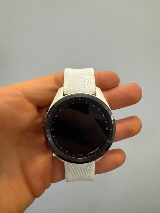 Garmin Approach S62 – Relógio GPS de Golfe Premium (Branco)