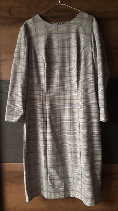 Sprzedam elegancką sukienkę Mohito rozmiar 42