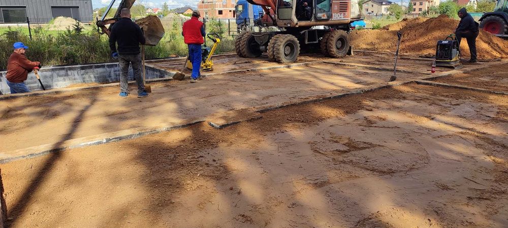 Sprzedam działkę budowlaną z lasem