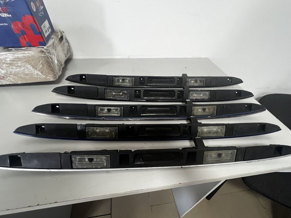 Планка підсвітки BMW E53 кнопка багажника БМВ Х5 подсветка номера