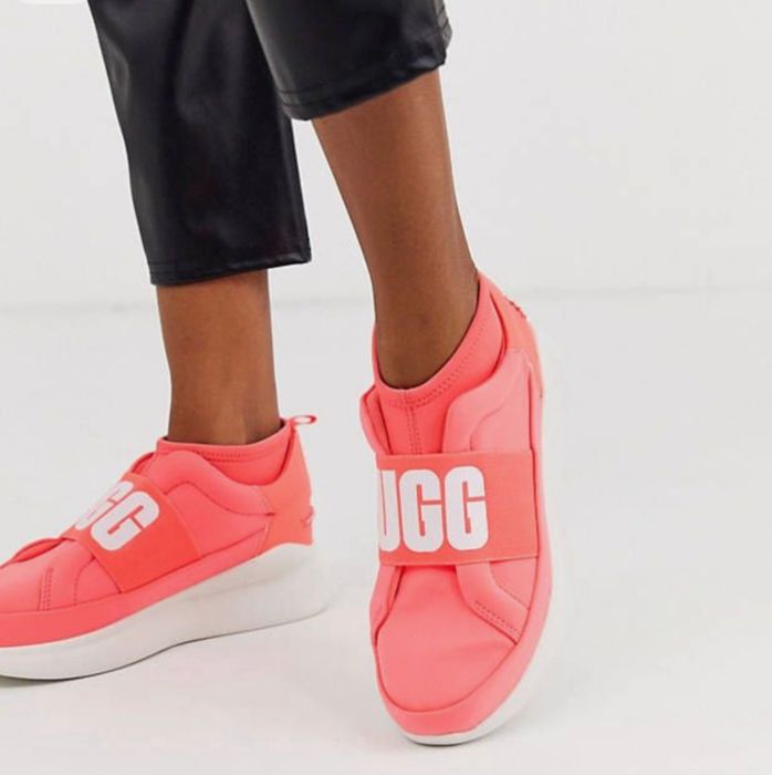 Tênis desportivos UGG