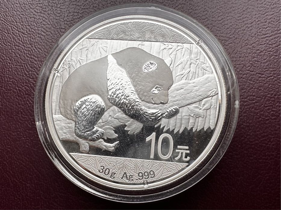 Инвестиционная монета Китая панда 2016 год